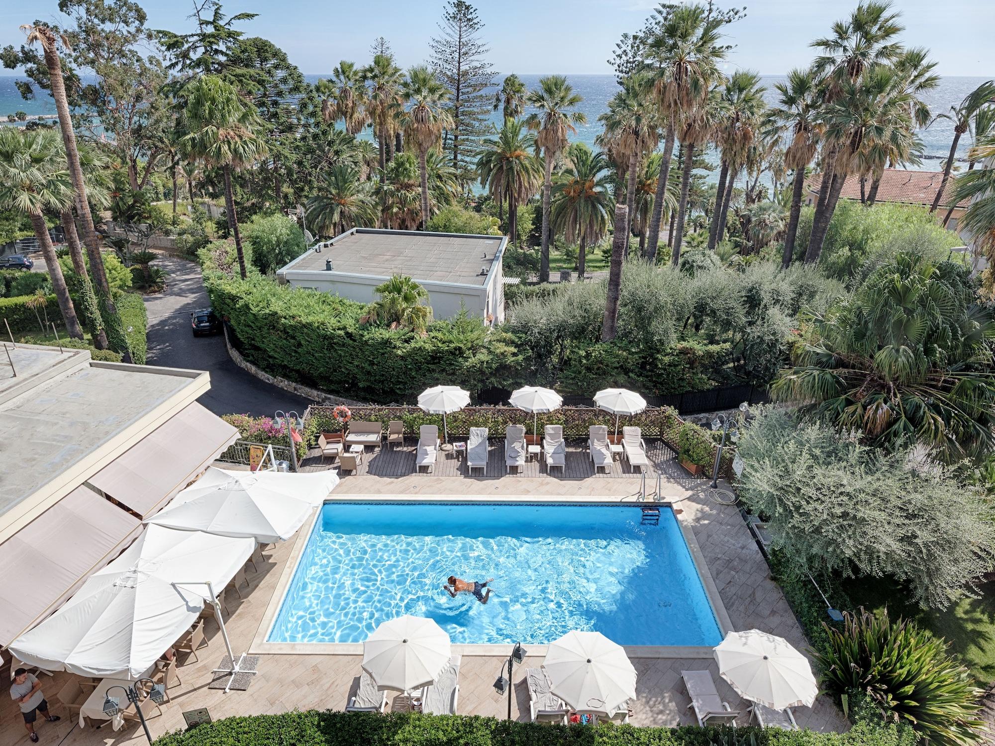 Hotel Paradiso Sanremo Ngoại thất bức ảnh