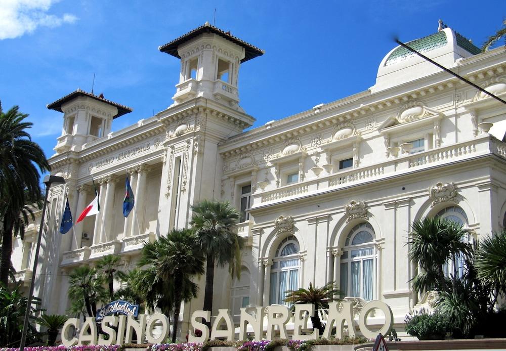 Hotel Paradiso Sanremo Ngoại thất bức ảnh