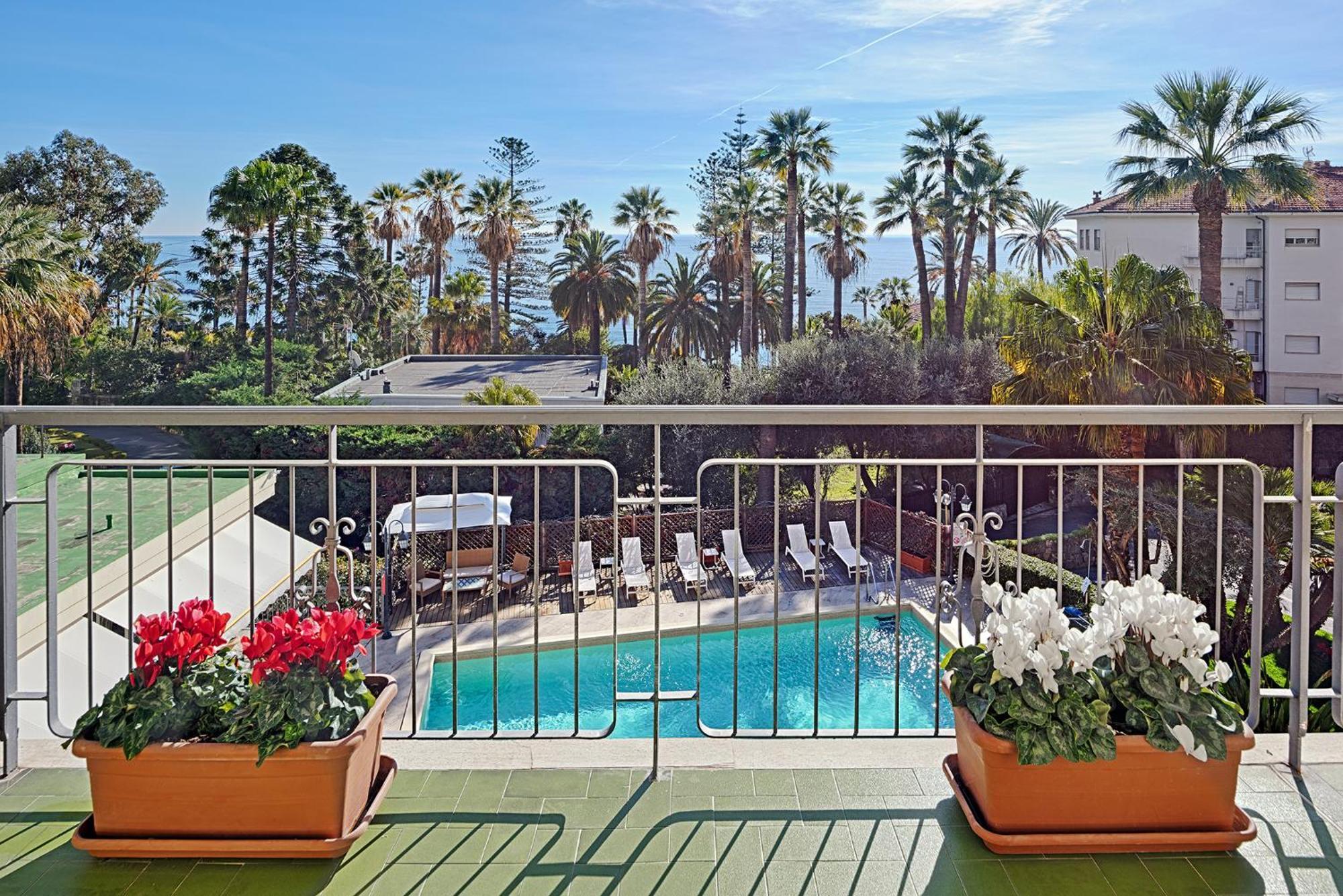 Hotel Paradiso Sanremo Ngoại thất bức ảnh