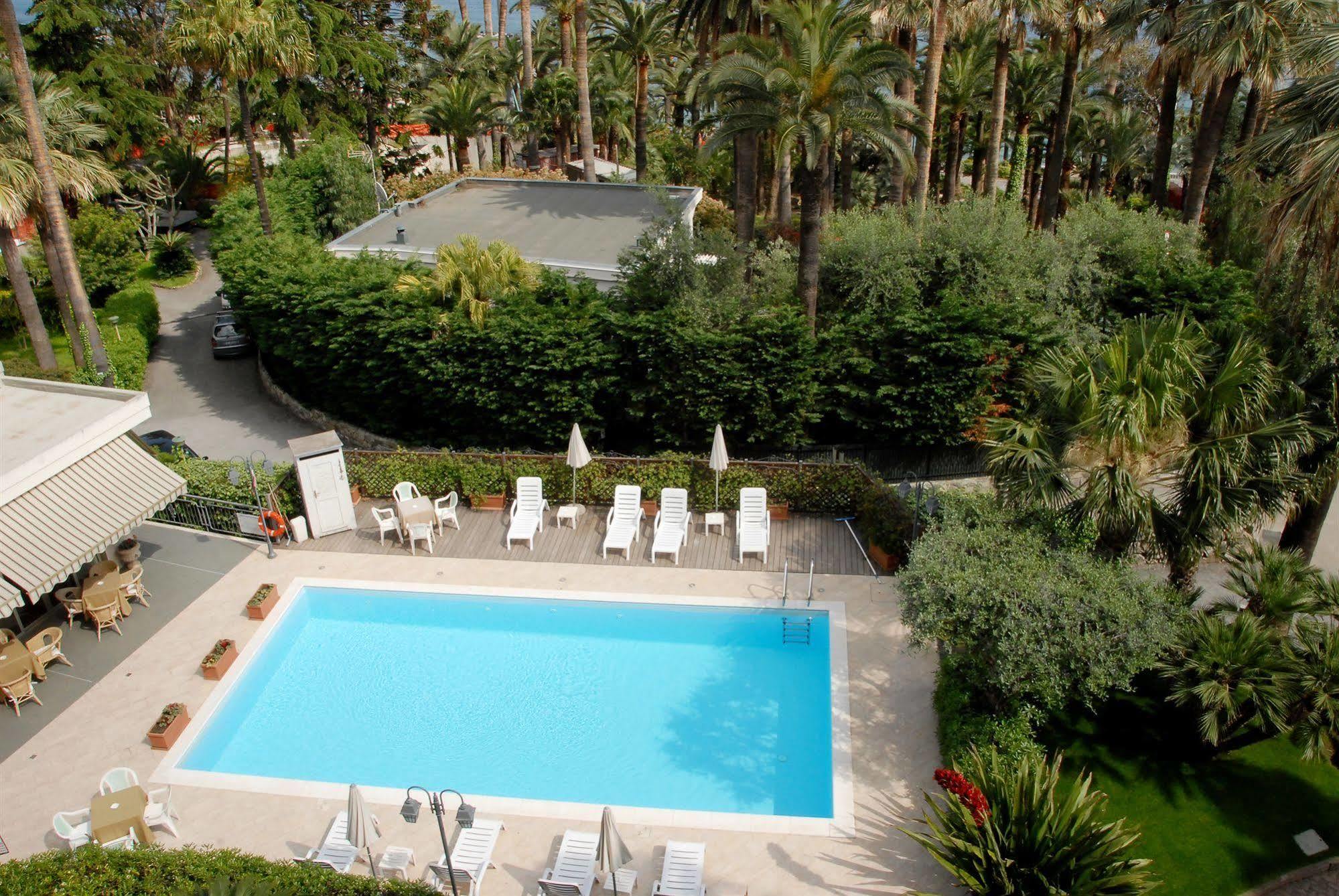 Hotel Paradiso Sanremo Ngoại thất bức ảnh